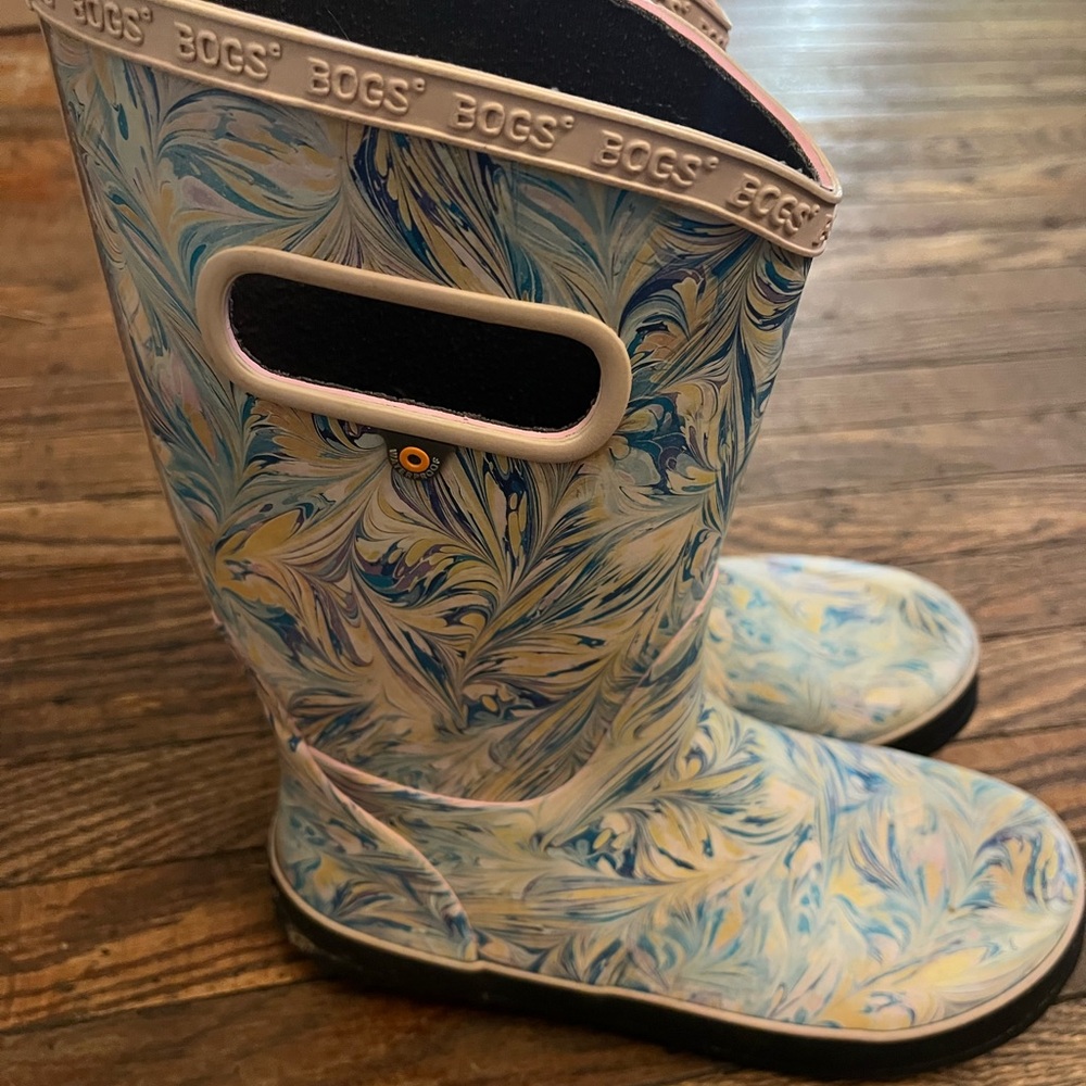 Bogs Kids Rain Boots Size 6 Marble Rainbow 🌈 Print Waterproof Rubber Boots